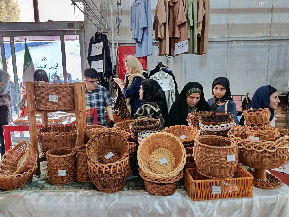 نمایشگاه توانمندی‌های بانوان در قزوین با حضور ۲۰۰ بانوی هنرمند