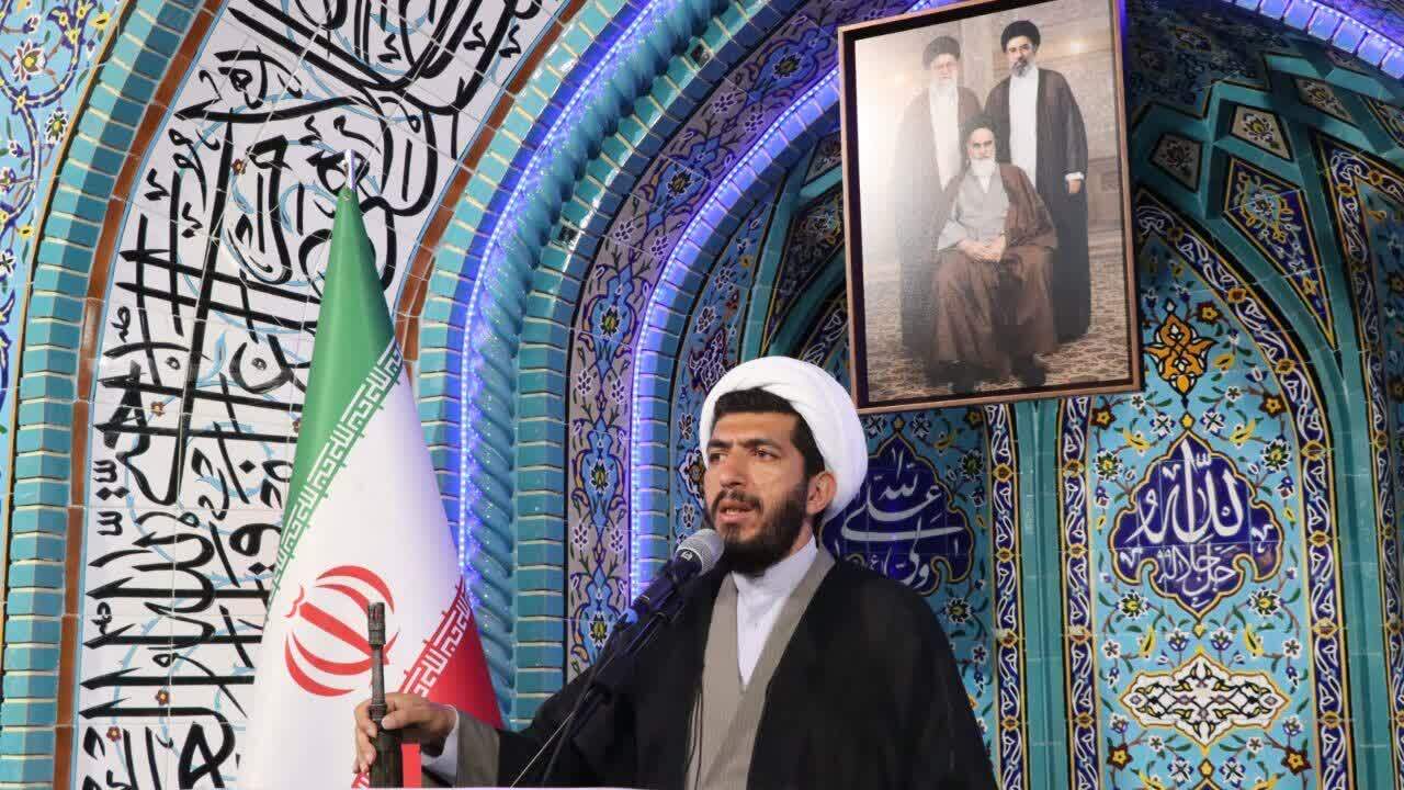 ایستادگی بیش از صد شبانه مردم ریشه در مکتب عاشورادارد