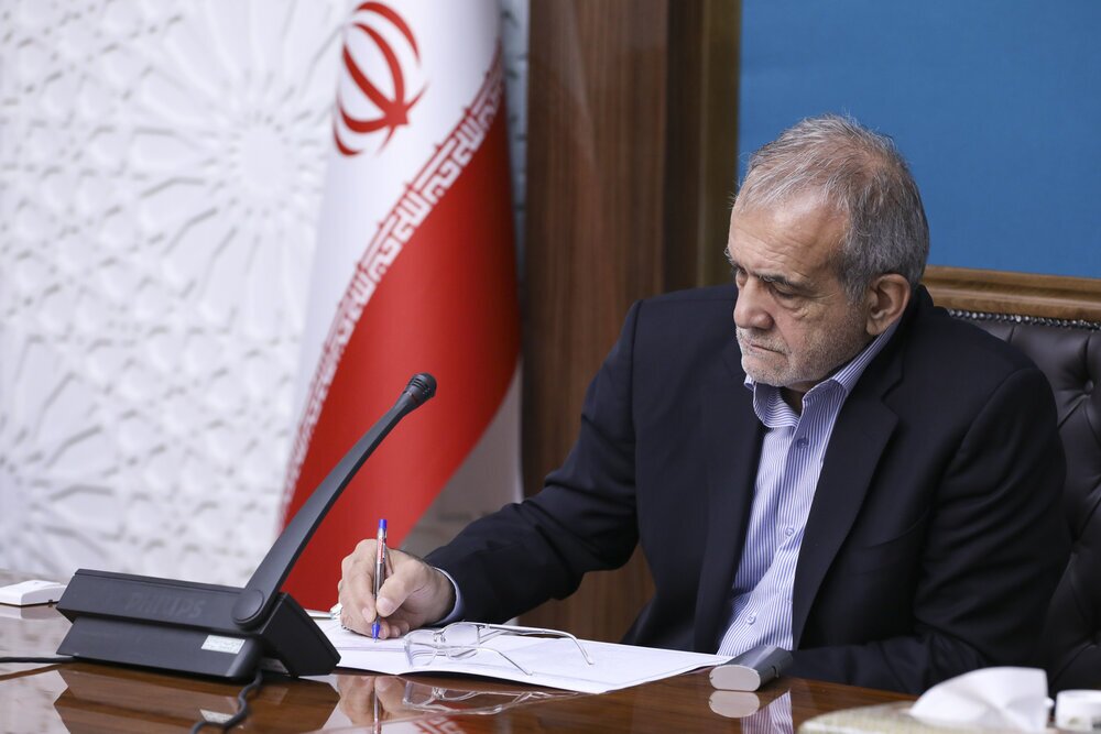 پیام تبریک پزشکیان در پی کسب عنوان قهرمانی جهان تیم ملی والیبال نشسته پیام تبریک پزشکیان در پی کسب عنوان قهرمانی جهان تیم ملی والیبال نشسته
