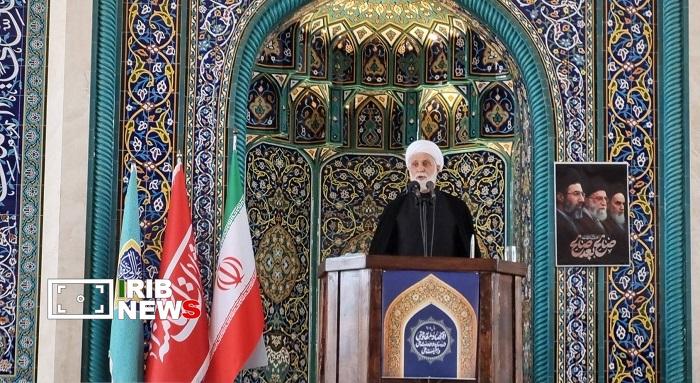 تاکید امام جمعه کیش بر وحدت، اقتدار و پیگیری خون شهداء